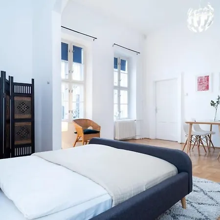 Apartamento Lovely Downtown Close To The Basilica *