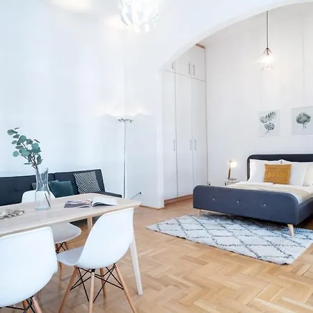 Daire Lovely Downtown Close To The Basilica Budapeşte